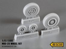 MiG-25 wheel set
