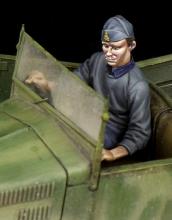 Italian Driver for 508 CM Coloniale (WW II)