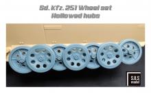 Sd.Kfz 251. roadwheel set with hollowed hubs - 1.