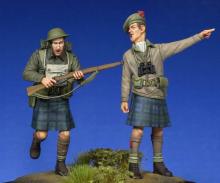 Scottish Black Watch Officer & Soldier (WW II) - 1.
